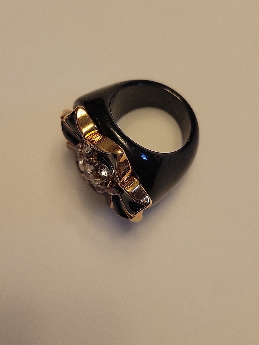 Acrylic Rhinestone Flower Ring - Picture 4 of 9